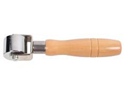 Ролик прикаточный для шумоизоляции металл 26мм ANROKEY