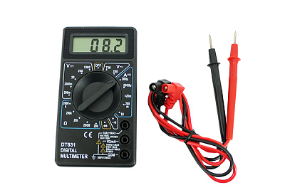 Мультитестер 831 со звуковой прозвонкой